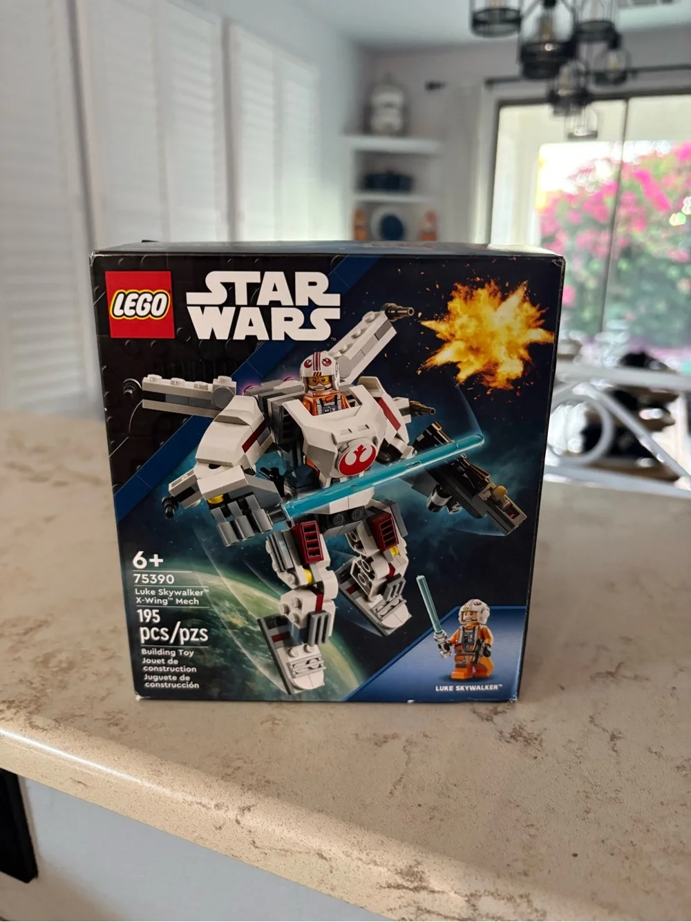 LEGO Star Wars: Luke Skywalker X-Wing Mech 75390 New Sealed